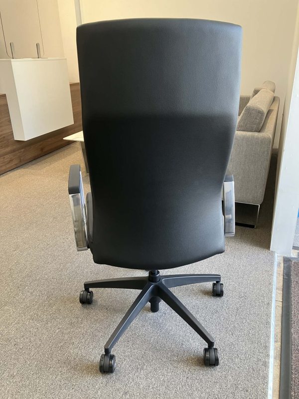 @NCE 305 | 9to5 Seating - Image 2