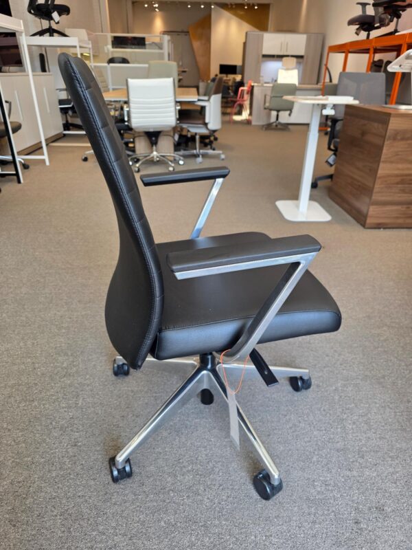 Zip Instock | Allseating - Image 4