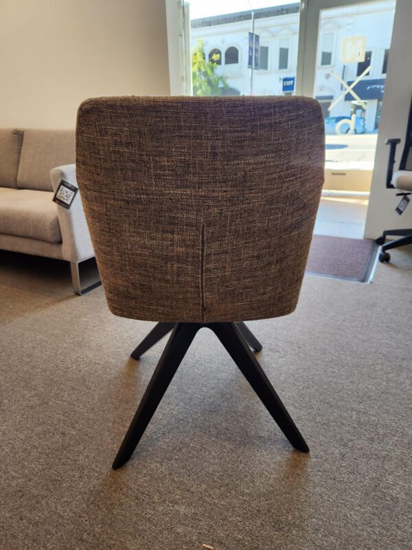 Alya Guest Chair | Andreu World - Image 2