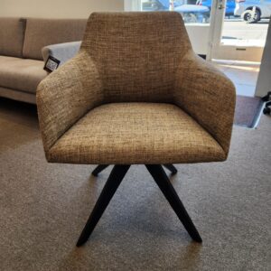 Alya Guest Chair | Andreu World
