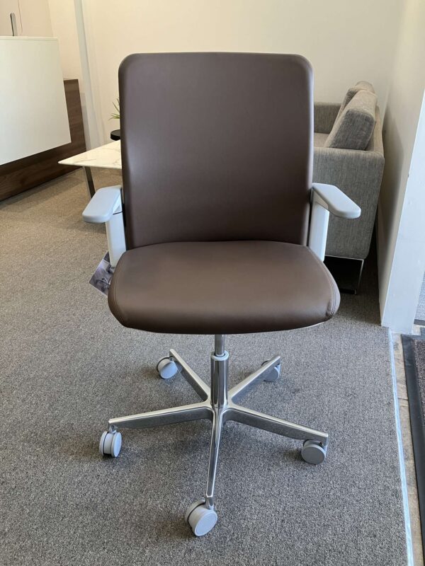 Path (Leather) | Humanscale