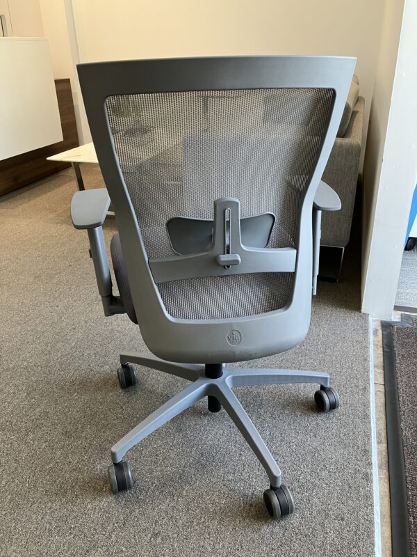 Run II | Via Seating - Image 4