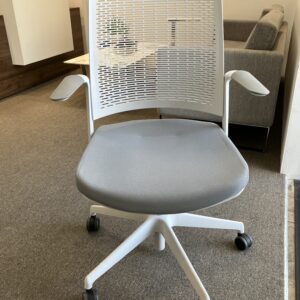 Foryu | Keilhauer