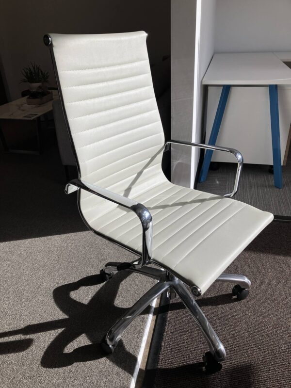 Classic High Back | Woodstock - Image 5