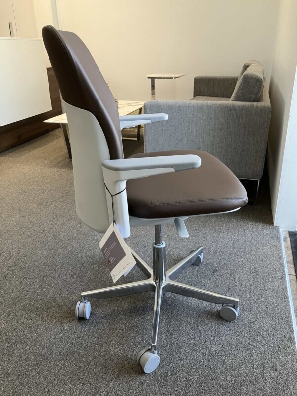 Path (Leather) | Humanscale - Image 5