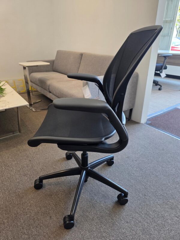 World LM | Humanscale - Image 4