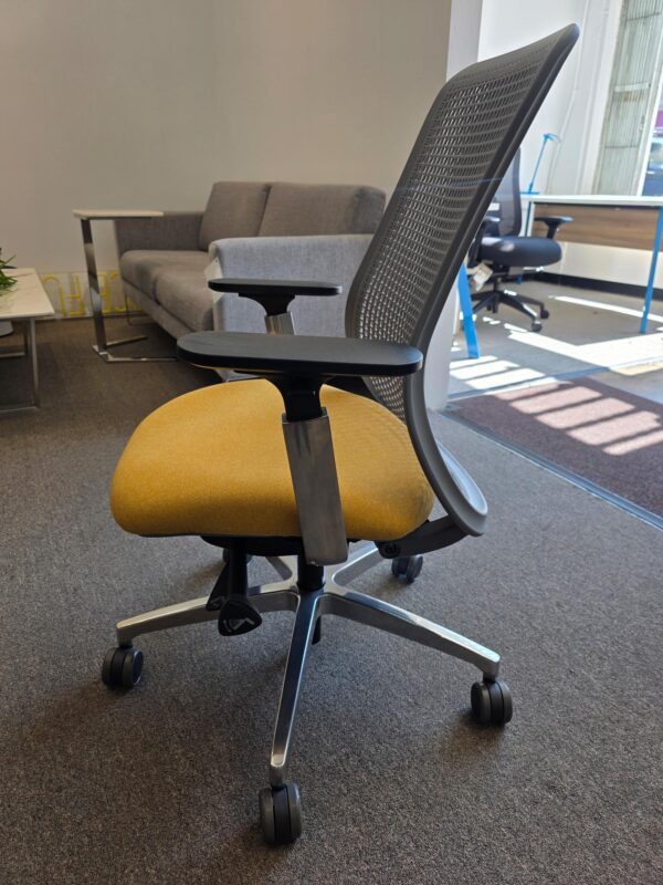 Genie Flex | Via Seating - Image 3