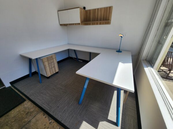 Gravity Series | Maverick Desk