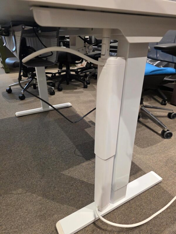 eFloat Go 2.0 Station | Humanscale - Image 3